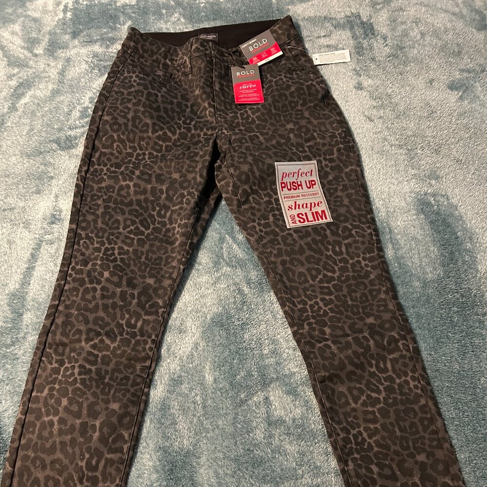 Bold Elements Shape & Slim Leopard Print Skinny J… - image 1